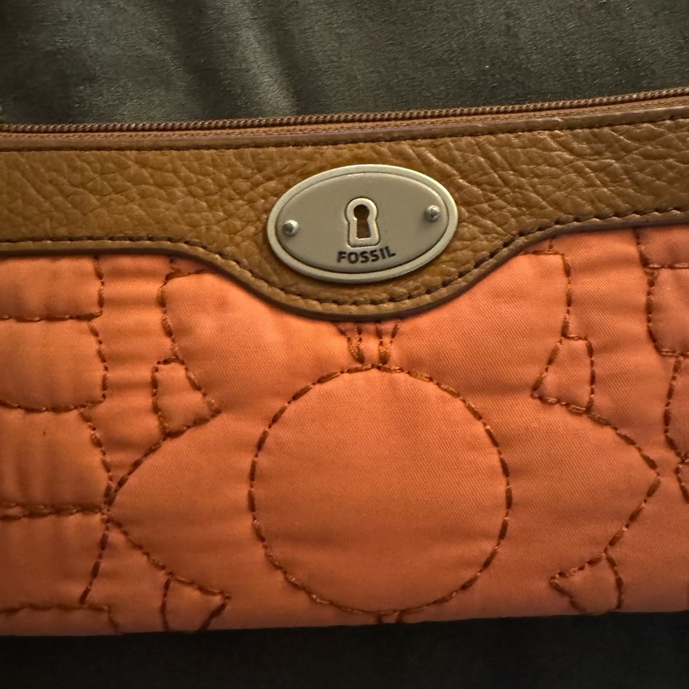 Fossil Wristlet - Picture 3 of 4
